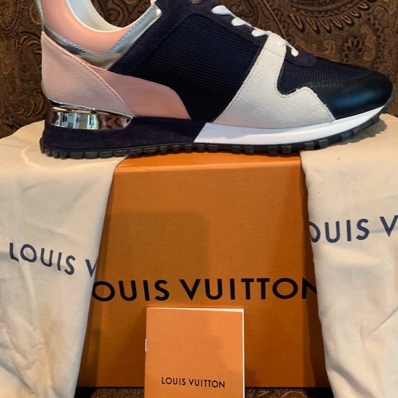 Like New Authentic Louis Vuitton Run Away Sneakers - Picture 6 of 16